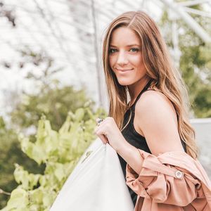 Meet your Posher, Lauren